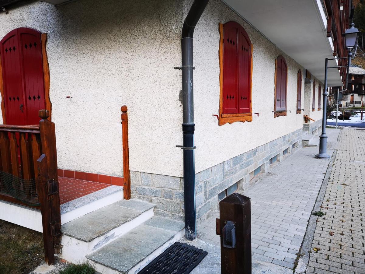 Appartamenti Residenza Anderbatt 그레소니라트리니테 외부 사진
